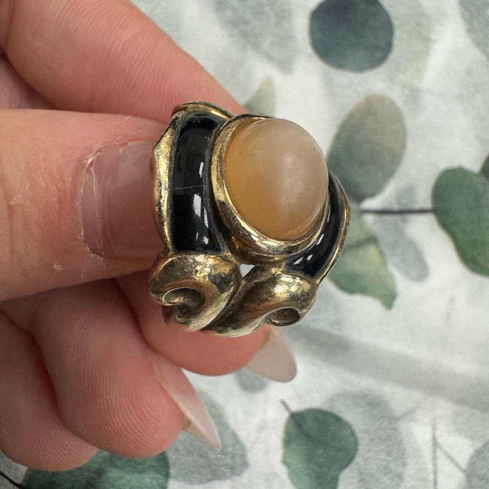 Elegant Sterling Silver Vintage KYLO Gold Tone and Black Enamel Ring Size 7 12g